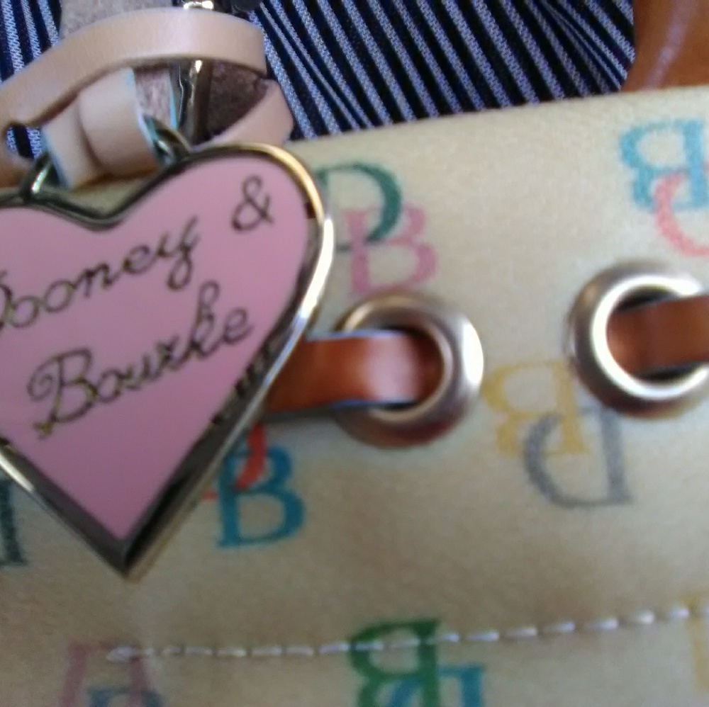 Dooney & Bourke purse